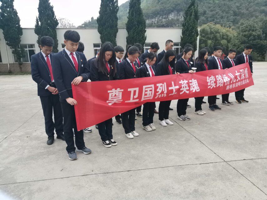 说明: BF9F5C133051EF454D96343397AD40F3