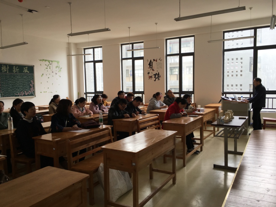 说明: C:\Users\Administrator.USER-20190320NP\Desktop\何莉 党建新闻\学习照片、\IMG_2622.JPG